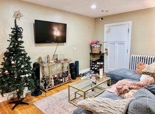 49 Egmont St #5, Brookline, MA 02446