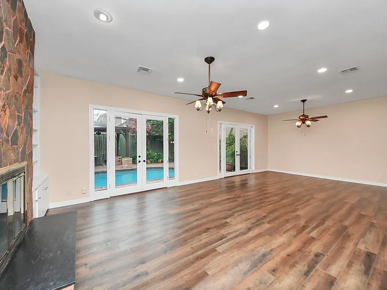 10843 Pepper Ln — Photo 4