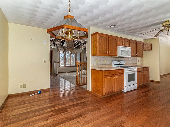 2nd image of 4263 Calcutta Dr