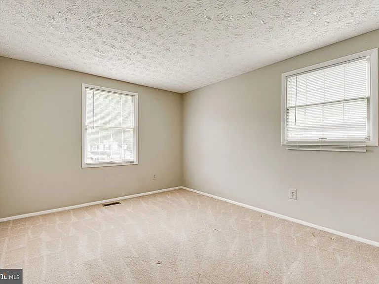 3381 Monarch Ln — Photo 42