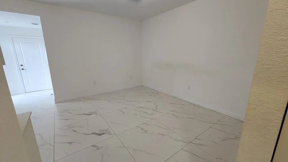 1 bed, 600 sqft, $1,950 — Photo 2