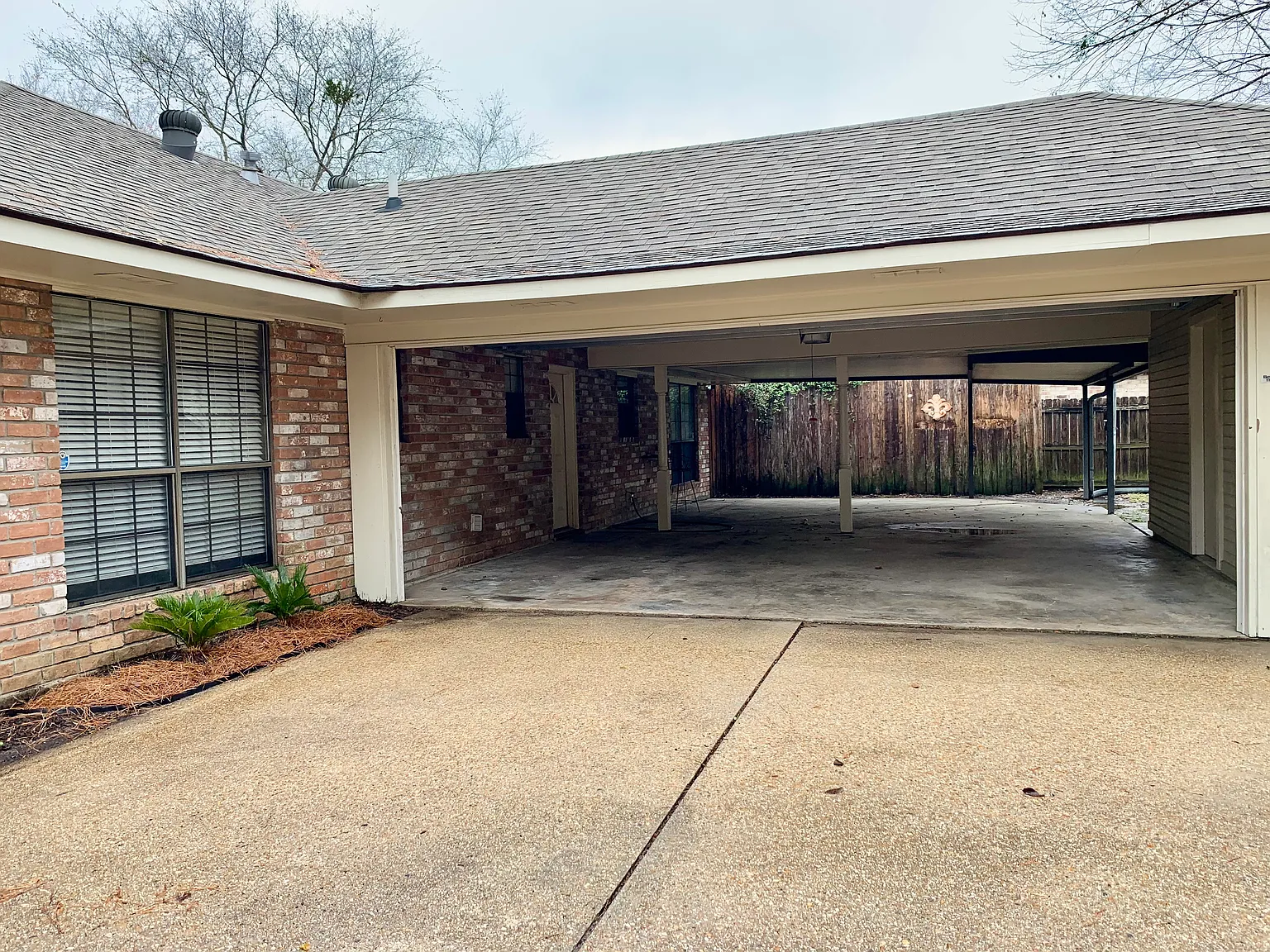 3 bed, 1603 sqft, $1,950 — Photo 2
