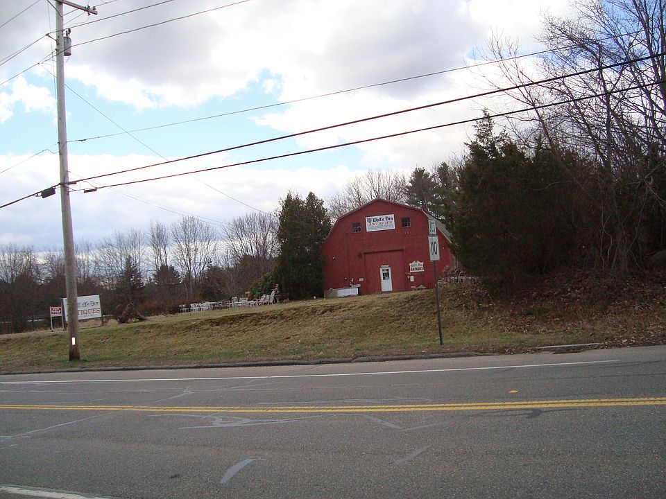 front view on Concord Rd