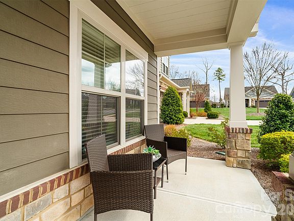 4th image of 2106 Epworth Ct