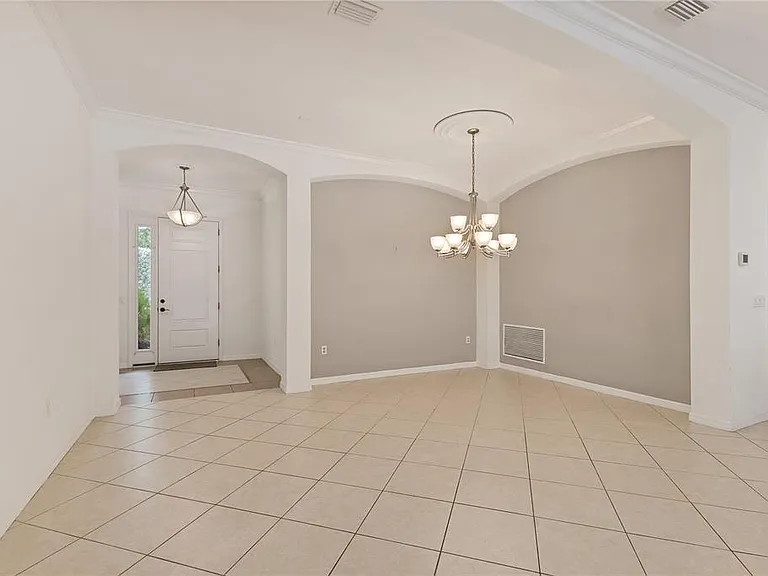 7236 Lismore Ct — Photo 4