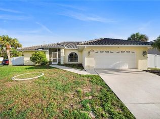 1426 Scenic St, Lehigh Acres, FL 33936