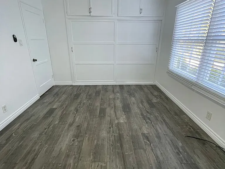 Dixon Delano Apartments — Photo 9
