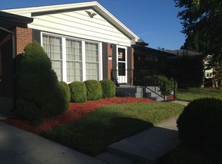 411 Scarsdale Rd, Woodland Hills, KY 40243