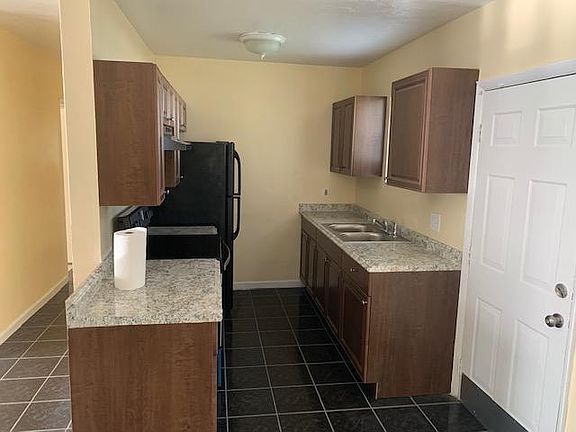 3rd image of 2631 NW 2nd St