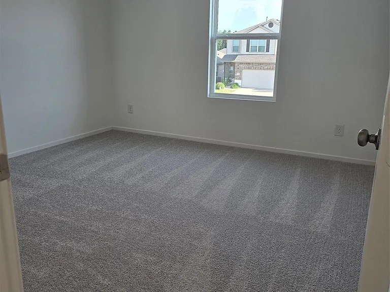 25446 Carnation Ct — Photo 17