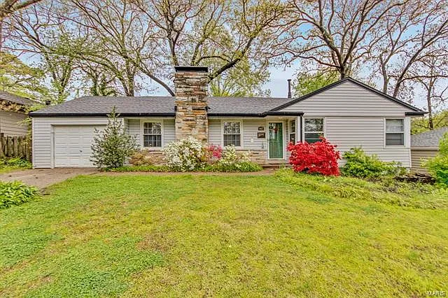 447 Forest Green Dr photo 1