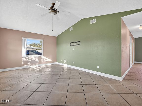 4th image of 5145 Orange Ave