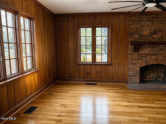 2nd image of 511 S Wilkinson Drive