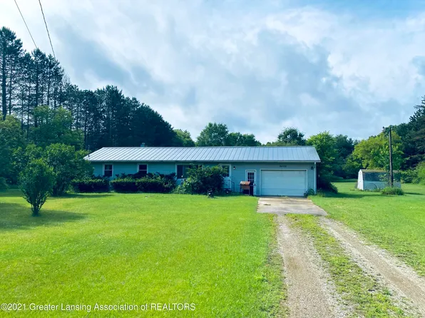 8469 Old Woodbury Rd, Laingsburg, MI 48848
