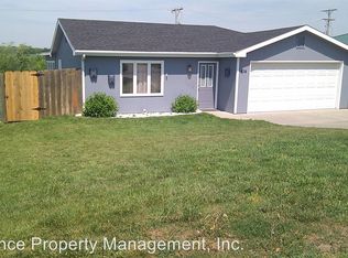 434 Clydesdale Cir, Ogden, KS 66517