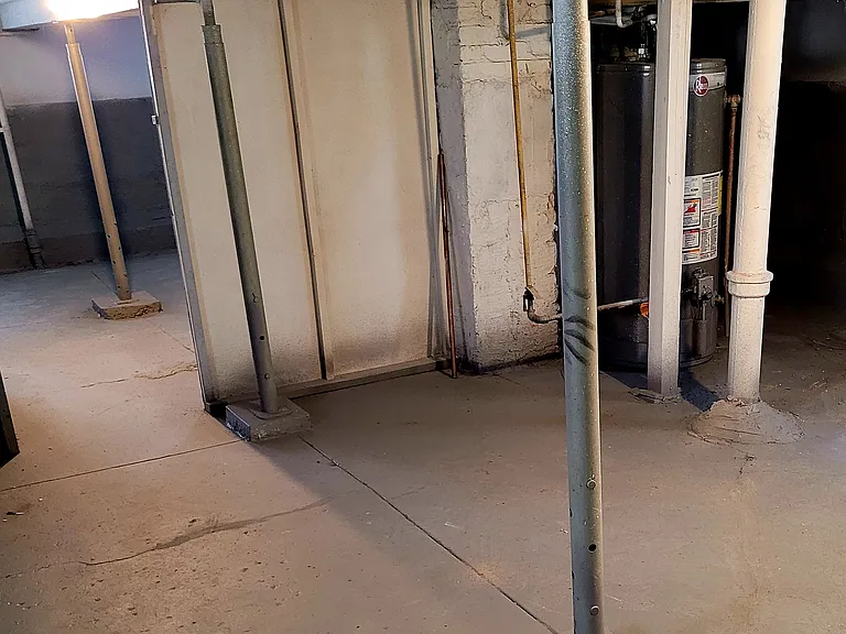 4006 S Campbell Ave — Photo 14