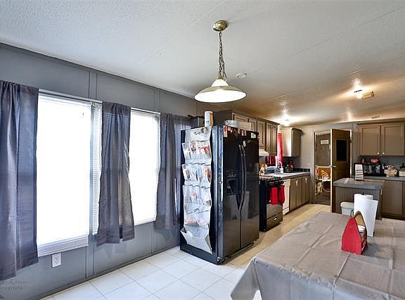 3rd image of 103 Park Ave