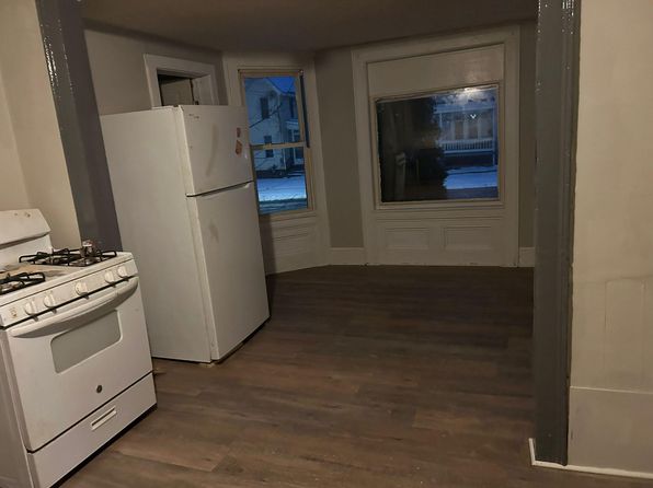 254 W 4th St S #2