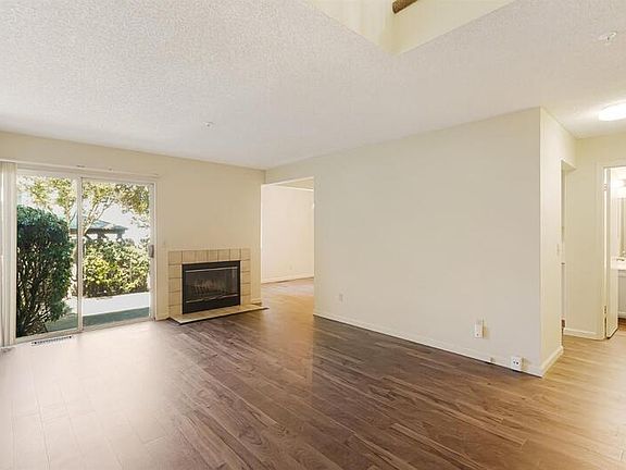 5th image of 7 Meridian Cir
