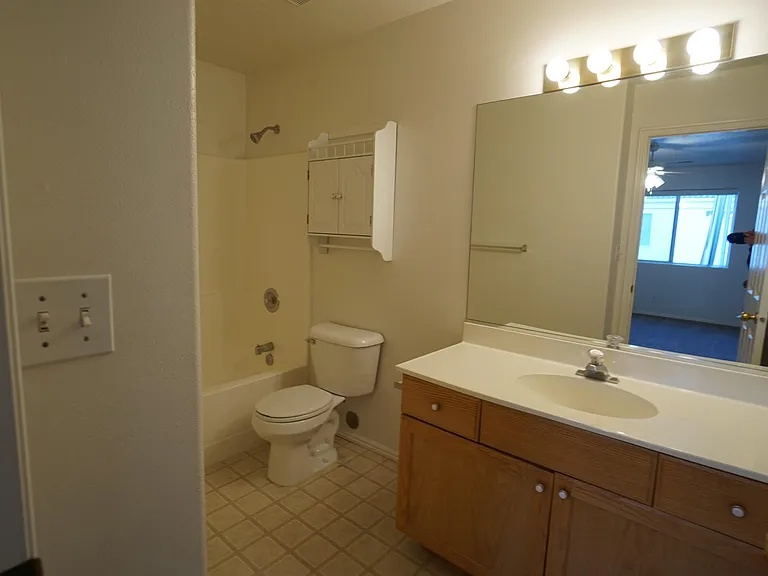 1077 N 1725 W #4 — Photo 6