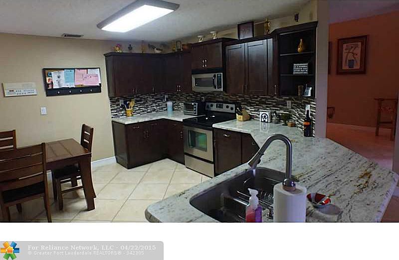 2nd image of 444 Lakeside Cir