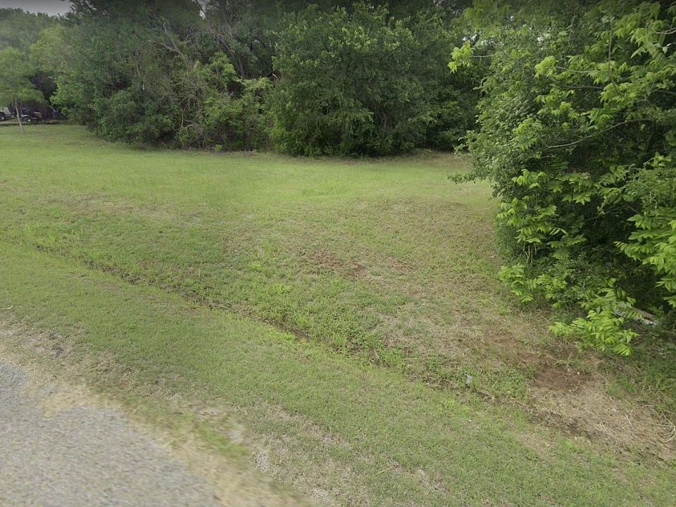 1st image of 3200 Lowland Dr