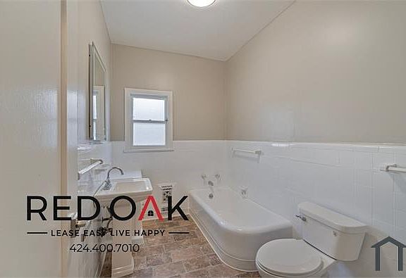 3rd image of 624 S Dunsmuir Ave APT 102