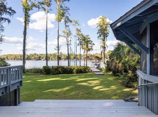 25608 Devonia St, Melrose, FL 32666