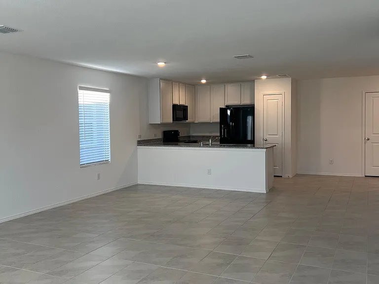 427 Ashbrook Way — Photo 5