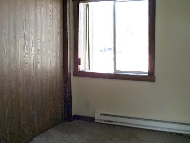158 Adams St — Photo 8