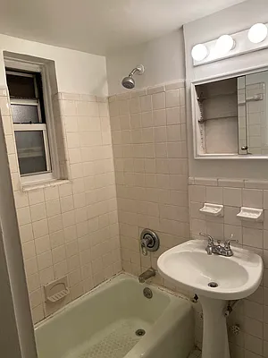 Rented by Sandra Greer Real Estate | media 12