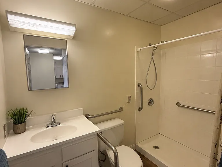 Legacy Eastgate Apartments — Photo 8