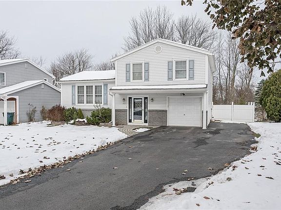 3rd image of 352 Village Walk Cir