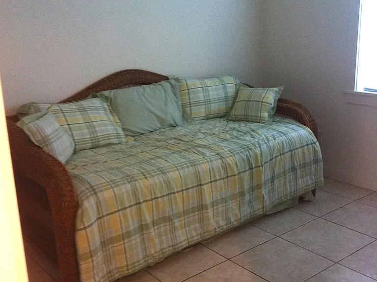 715 Caroline St #102 — Photo 7