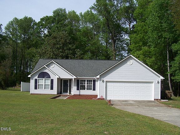 2nd image of 121 Aspen Cir