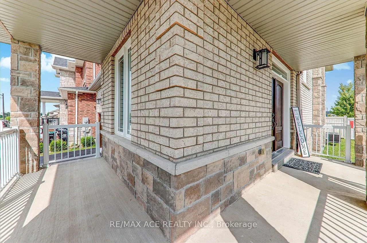 6 bed, $4,200 — Photo 2