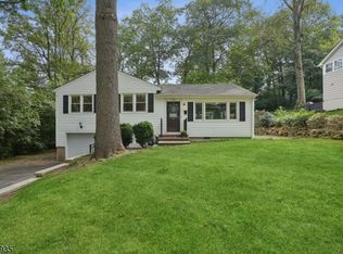 536 Snyder Ave, Berkeley Heights, NJ 07922