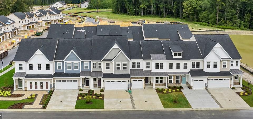 1st image of 32435 Norman Ln #Townhouse 83