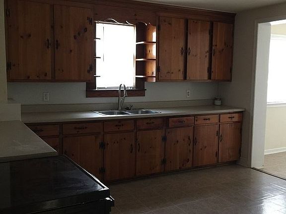 4th image of 11925 Sun Valley Dr