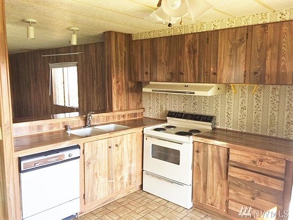 5th image of 8408 Yvonne Way