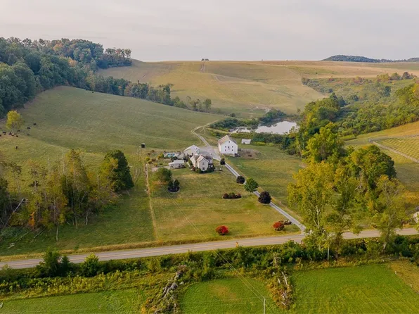 1188 Frys Valley Rd SW, New Philadelphia, OH 44663