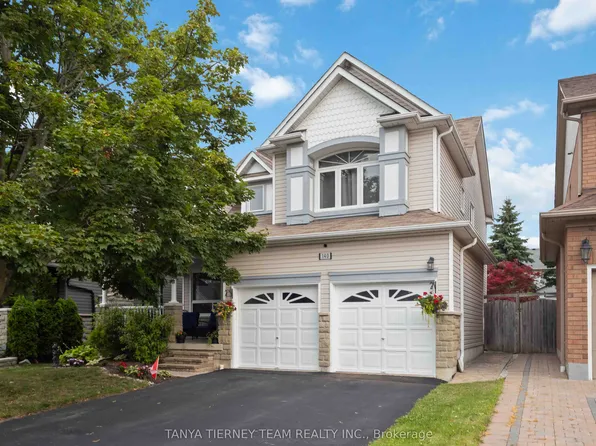 140 Vipond Rd, Whitby, ON L1M 1K9