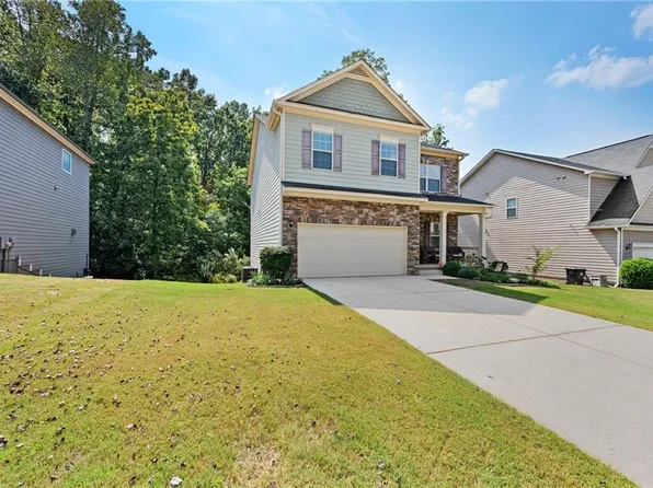 107 Stonewood Creek Dr, Dallas, GA 30132