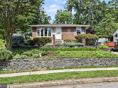 204 Elpin Dr W, Catonsville, MD 21228
