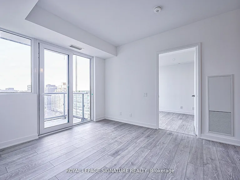 108 Peter St #1622 — Photo 10