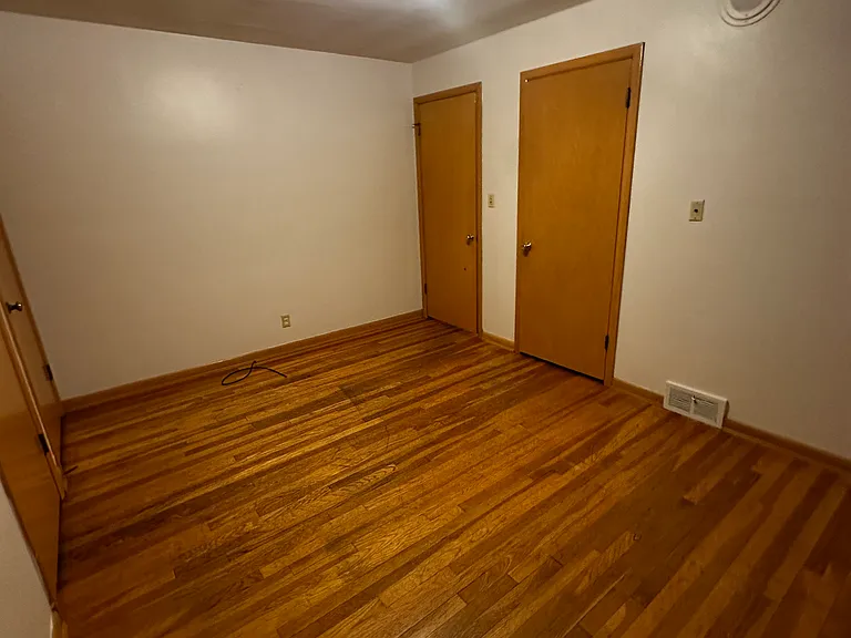 2385 Burnham Rd — Photo 3