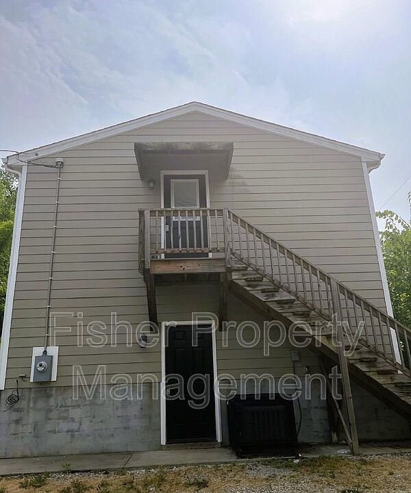 1st image of 211 W 11th St #C