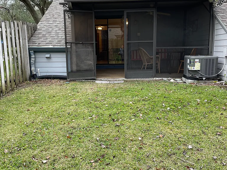 5201 Oak Charter Ct — Photo 19