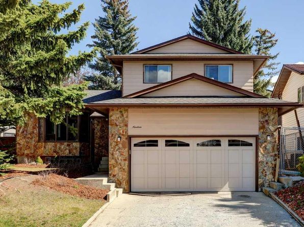 19 S Edgewood Pl NW, Calgary, AB T3A 2T8
