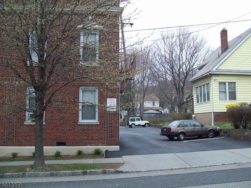 2nd image of 175 Pompton Ave #2